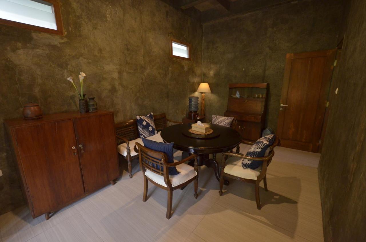 Ohmmstay - Rumah Pendopo Tanjungtirto Exteriör bild