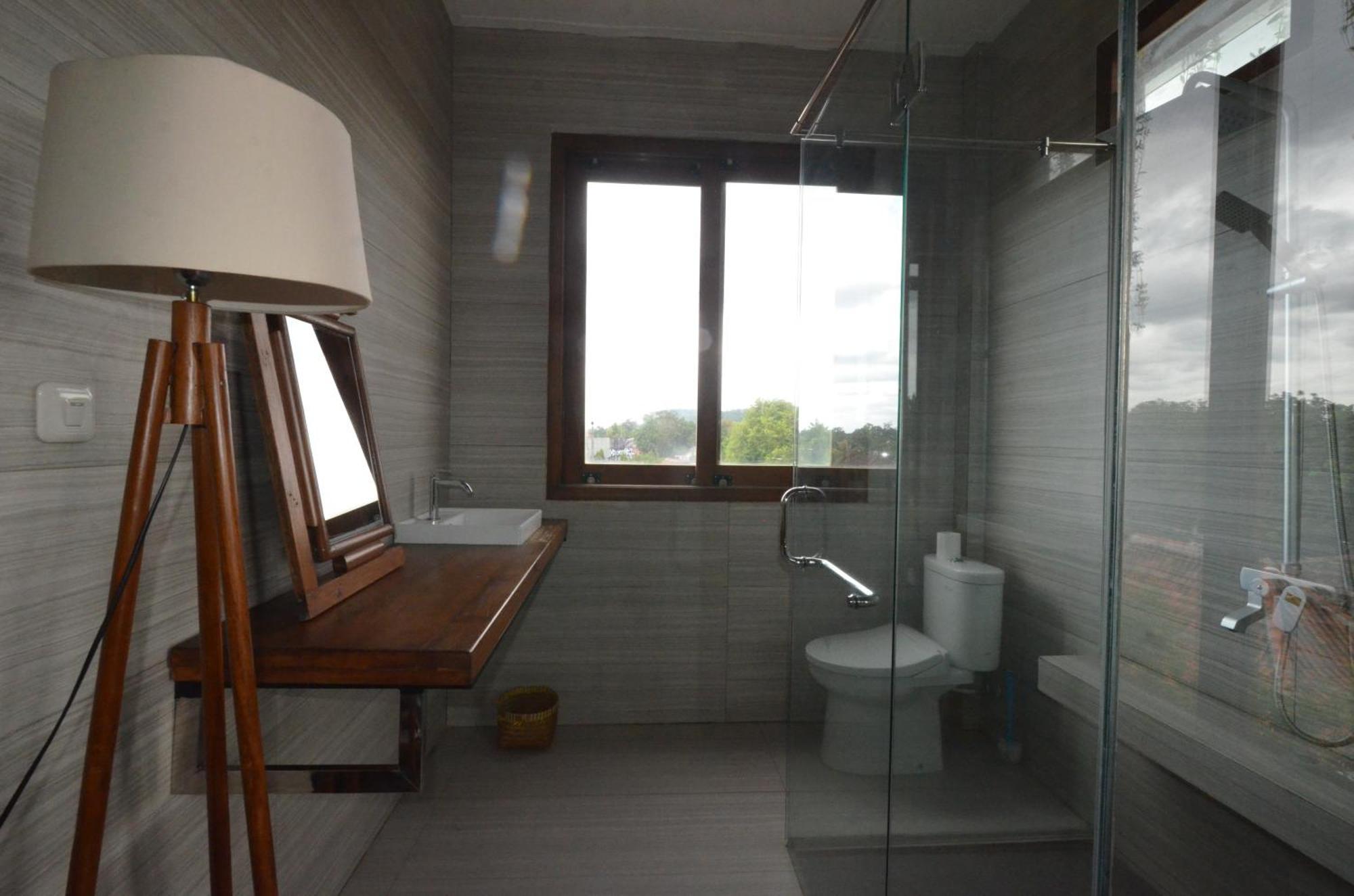 Ohmmstay - Rumah Pendopo Tanjungtirto Exteriör bild