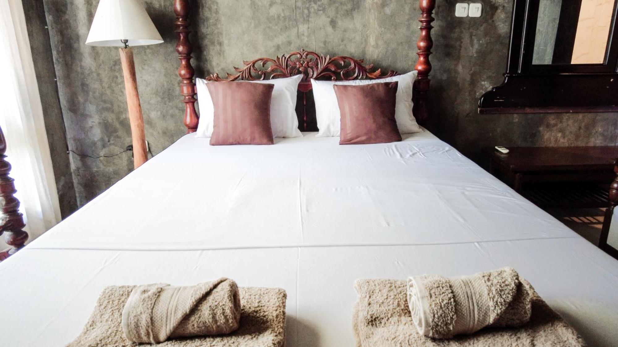 Ohmmstay - Rumah Pendopo Tanjungtirto Exteriör bild