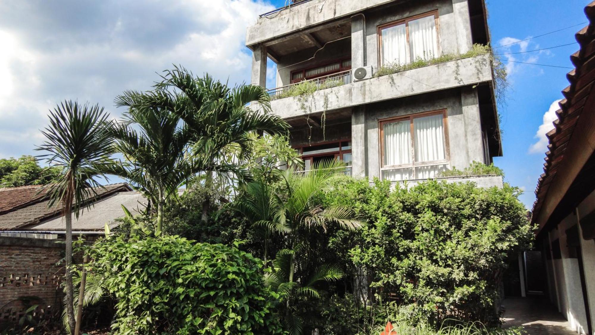 Ohmmstay - Rumah Pendopo Tanjungtirto Exteriör bild