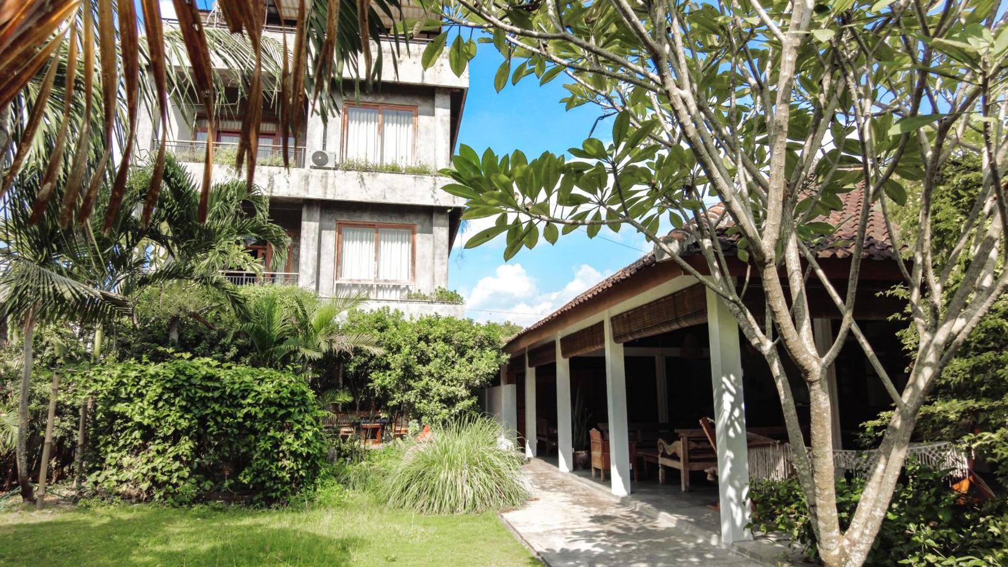 Ohmmstay - Rumah Pendopo Tanjungtirto Exteriör bild